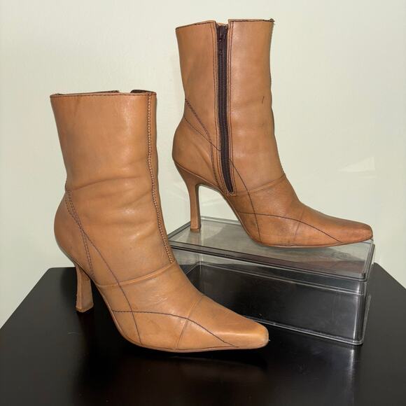 Vintage Candie’s Tan Heeled Ankle Boots Women’s 6M Pointed Toe Zip-Up Retro Y2K - Picture 2 of 6